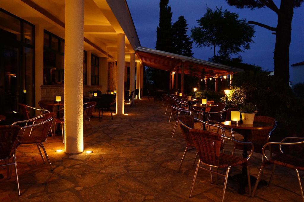 Kleine Hexe B&B Pension Pirovac Zewnętrze zdjęcie