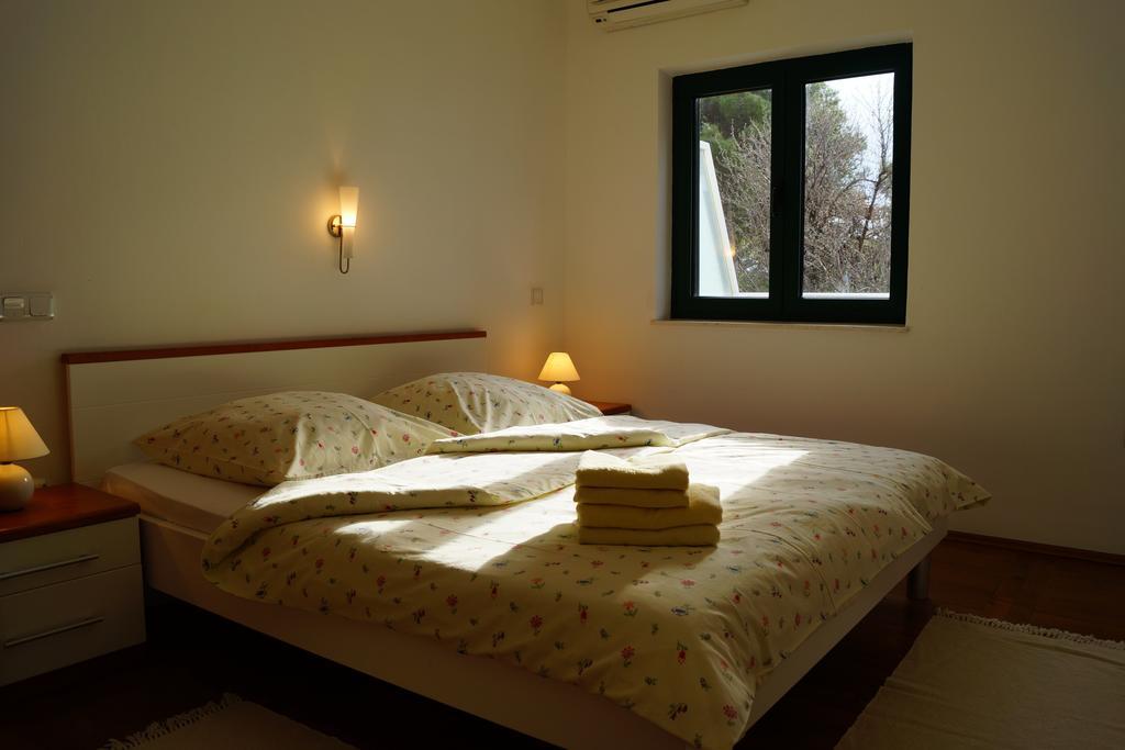Kleine Hexe B&B Pension Pirovac Pokój zdjęcie